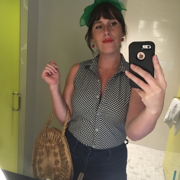 Meet your Posher, Shanlie - Picture 3 of 3